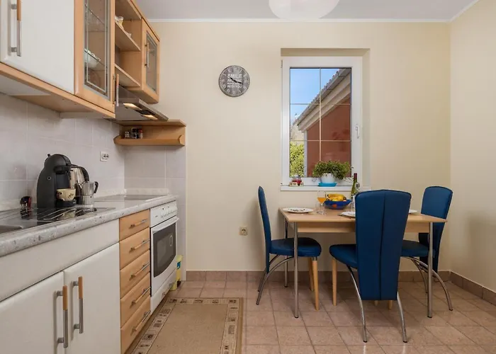 Apartment Barbara, Sea View With Terrace Near Opatija