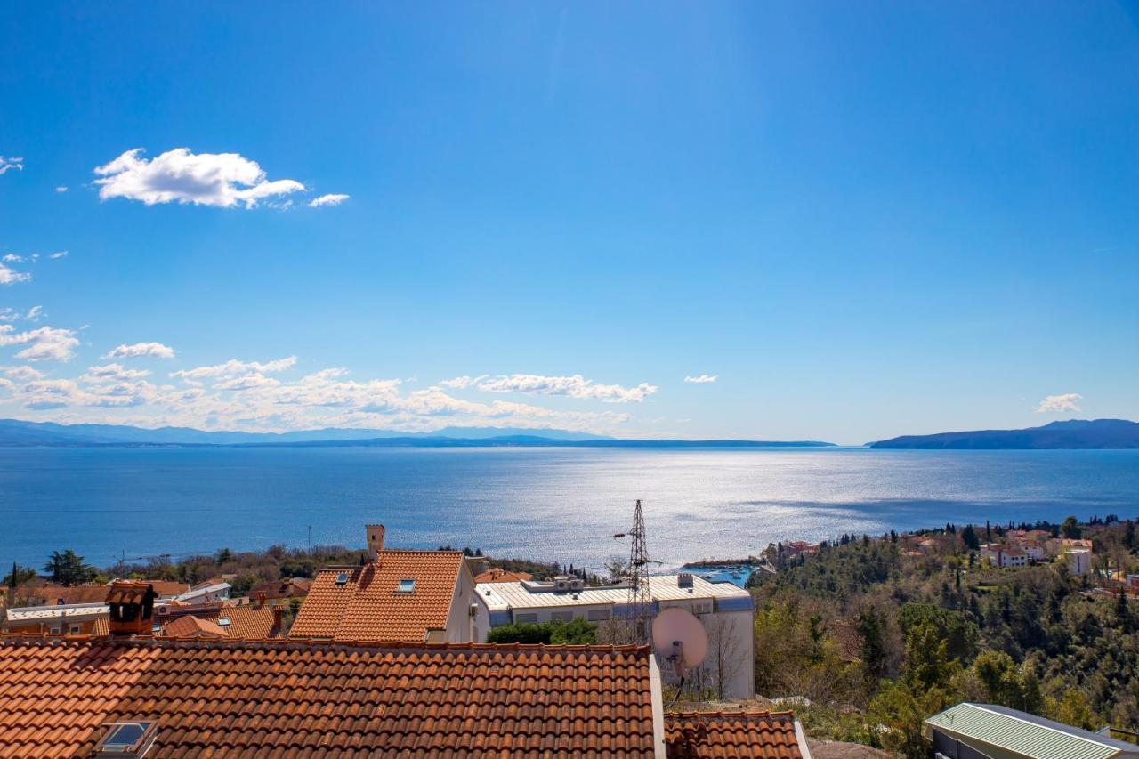 Apartment Barbara, Sea View With Terrace Near Opatija