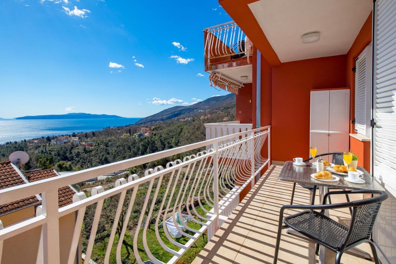 Apartment Barbara, Sea View With Terrace Near Opatija *